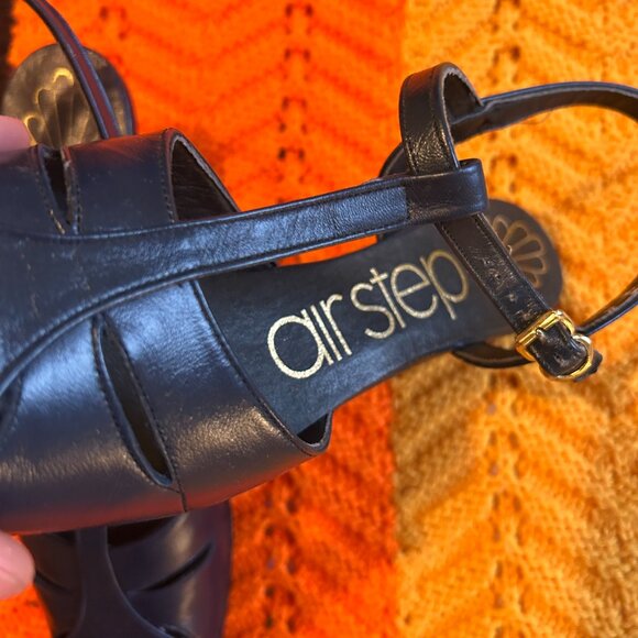 1970s Air step soft sole Dark Blue T-bar Roman Mary Jane heels - made in Canada! - Picture 7 of 11